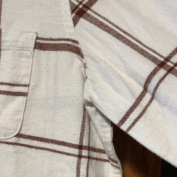 Universal Thread Women's Button-Down Shirt in Cream and Brown Plaid - Picture 5 of 8